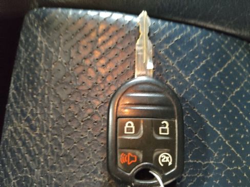 Used 2014 Ford F150 Limited image 32