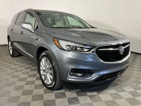 Used 2021 Buick Enclave Essence w/ Trailering Package, 5000 lbs. image 3