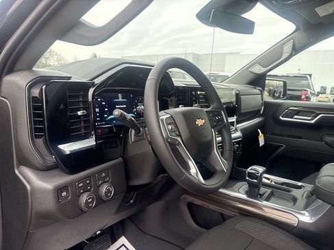 New 2026 Chevrolet Silverado 1500 LT w/ Z71 Off-Road Package AWD/4WD image 10