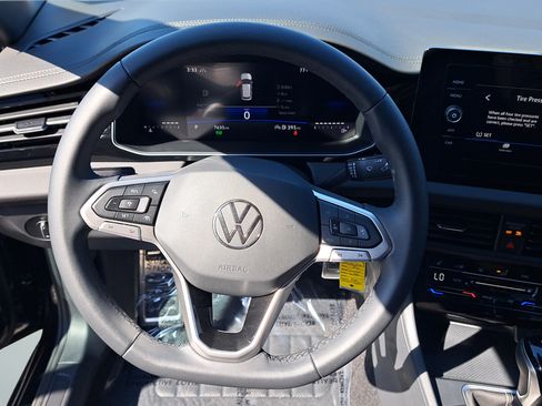 Used 2026 Volkswagen Jetta Sport FWD image 18