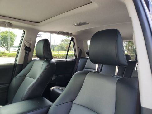 Used 2023 Toyota 4Runner SR5 Premium w/ Moonroof Package RWD image 17