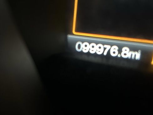 Used 2018 Ford Fusion SE w/ Fusion SE Technology Package image 13