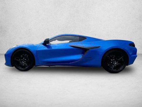 Used 2024 Chevrolet Corvette Z06 RWD image 6