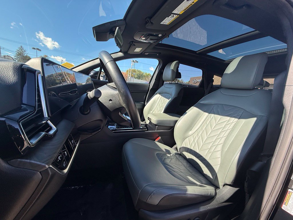 Used 2025 Kia Sportage X-Line w/ Premium Package AWD/4WD image 19