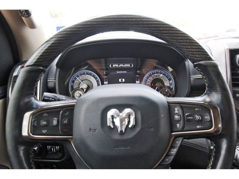 Used 2019 RAM 1500 Limited w/ Advanced Safety Group AWD/4WD image 9