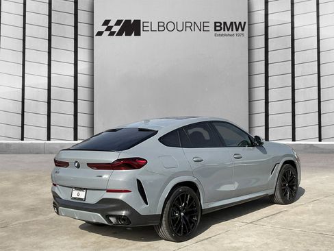 New 2026 BMW X6 xDrive40i w/ Executive Package image 4
