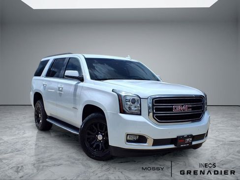 Used 2016 GMC Yukon SLE w/ Convenience Package AWD/4WD image 1