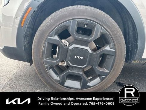 Used 2024 Kia Sorento SX Prestige image 10