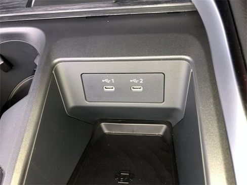 New 2026 Nissan Armada SL w/ Captain's Chari Seat Package image 32