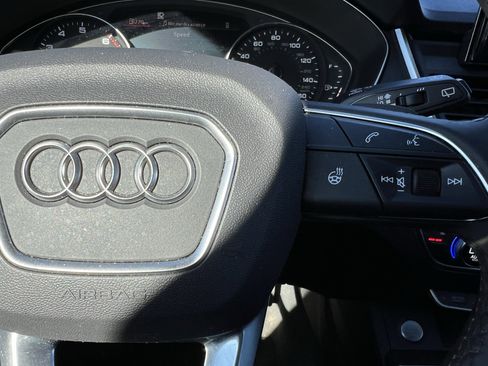 Used 2024 Audi Q5 2.0T Premium image 20