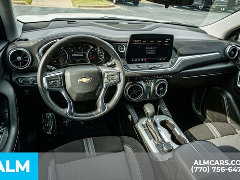 Used 2025 Chevrolet Blazer LT FWD image 28