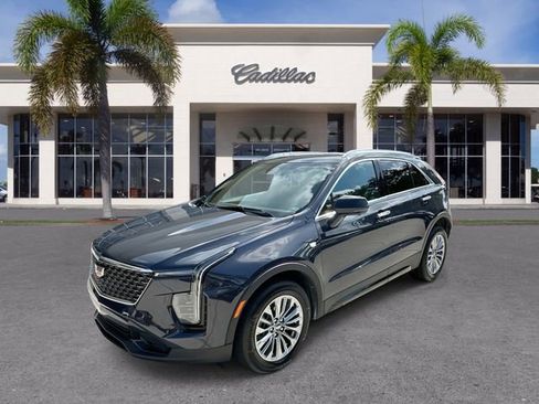 Certified 2025 Cadillac XT4 Premium Luxury FWD image 1