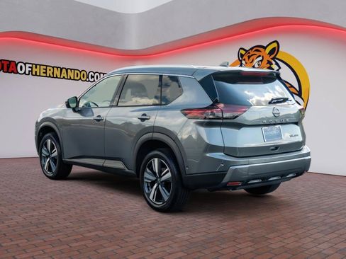 Used 2026 Nissan Rogue SL AWD/4WD image 8