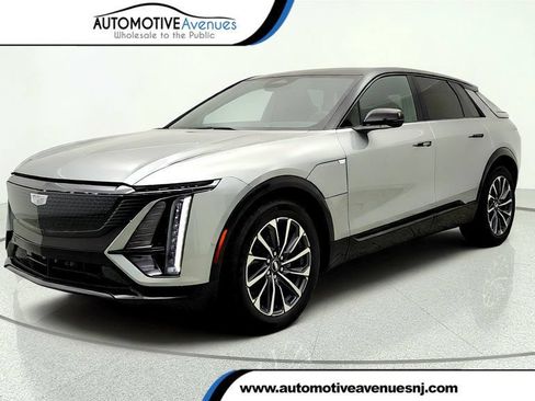 Used 2026 Cadillac Lyriq Sport AWD/4WD image 1