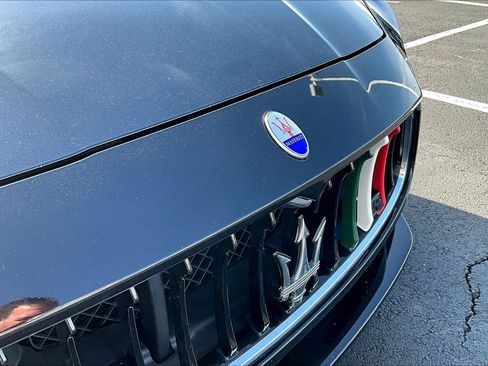 Used 2017 Maserati Ghibli S Q4 AWD/4WD image 33