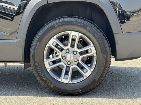 New 2026 GMC Terrain Elevation w/ Technology Package II FWD image 28