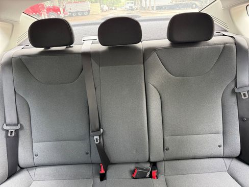 Used 2025 Kia K4 LXS image 36