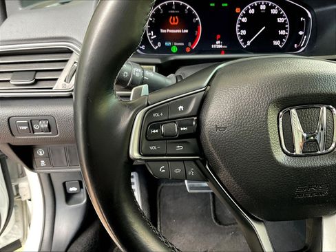 Used 2018 Honda Accord Sport image 10
