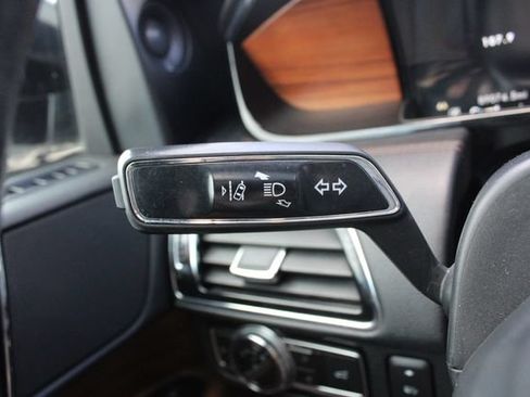Used 2019 Lincoln Navigator L Reserve w/ Cargo Package AWD/4WD image 10