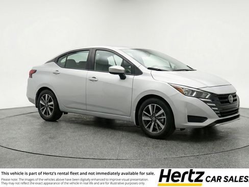 Used 2025 Nissan Versa SV FWD image 1