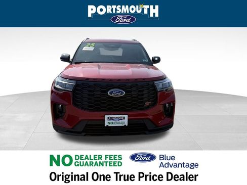 Certified 2025 Ford Explorer ST image 9
