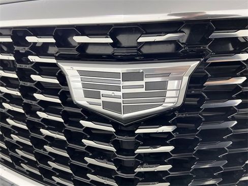 Used 2025 Cadillac XT5 Luxury image 31