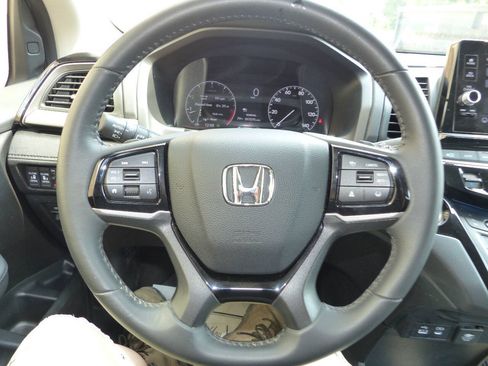 Used 2025 Honda Odyssey Touring image 51