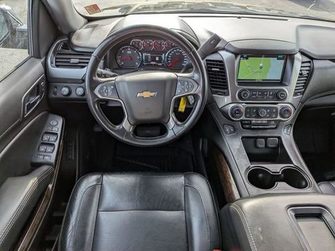 Used 2020 Chevrolet Suburban LT image 35