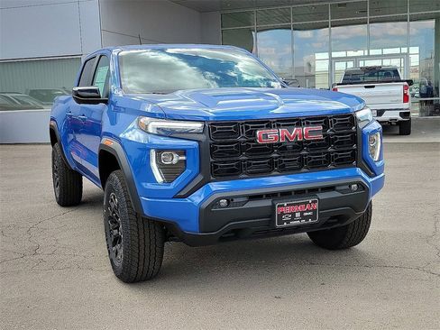 New 2026 GMC Canyon Elevation w/ Convenience Package image 2