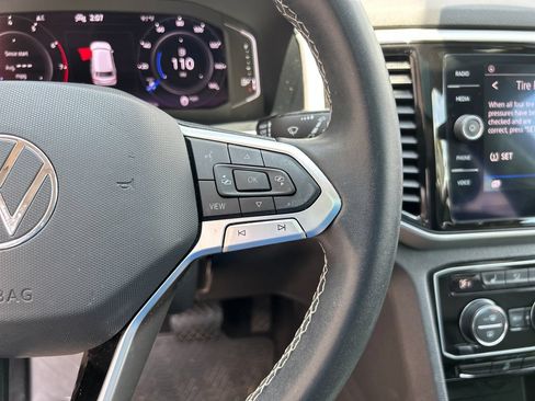 Used 2022 Volkswagen Atlas SE FWD image 24