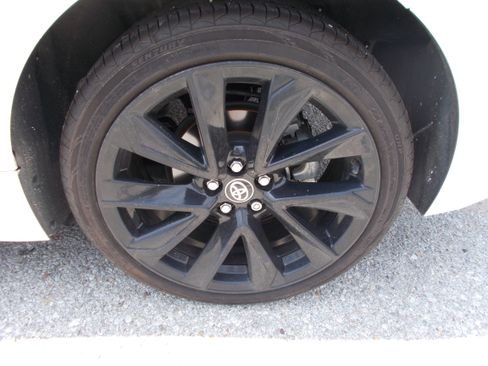 Used 2022 Toyota Corolla SE FWD image 19