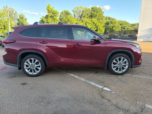 Used 2020 Toyota Highlander Limited AWD/4WD image 8