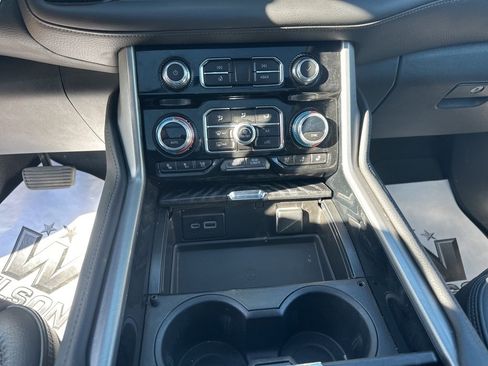 Used 2023 GMC Yukon Denali image 16