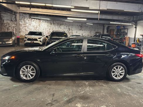 Certified 2025 Toyota Camry LE FWD image 8