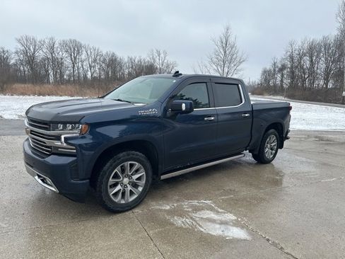 Used 2022 Chevrolet Silverado 1500 High Country w/ Z71 Off-Road Package image 3