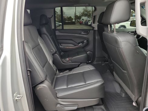 Used 2019 GMC Yukon XL SLT w/ Open Road Package image 12