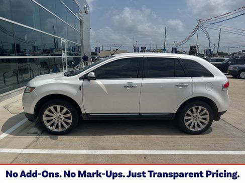 Used 2015 Lincoln MKX FWD w/ Equipment Group 101A image 1