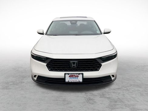 Used 2023 Honda Accord EX image 2