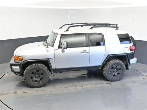 Used 2007 Toyota FJ Cruiser Base image 4