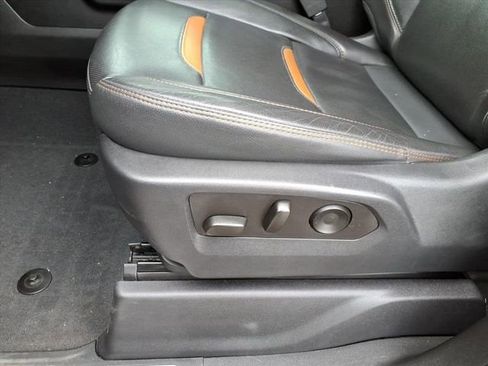 Used 2023 GMC Sierra 1500 AT4 w/ AT4 Premium Package AWD/4WD image 14