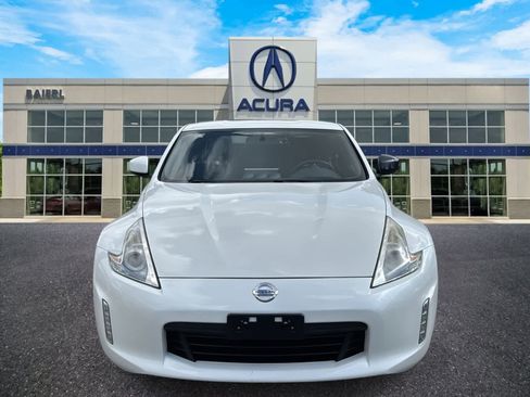 Used 2013 Nissan 370Z Coupe image 8