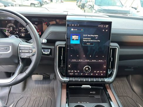 Used 2026 GMC Yukon XL Denali w/ Denali Reserve Package image 20