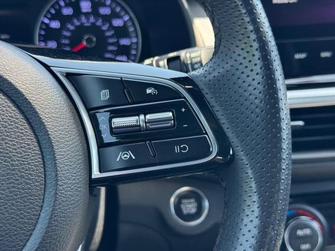 Certified 2023 Kia Forte GT-Line image 17