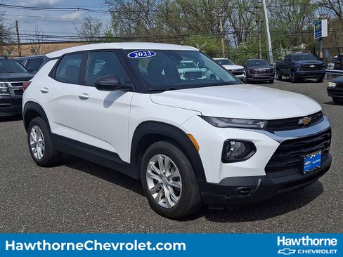 Used 2023 Chevrolet TrailBlazer LS image 1