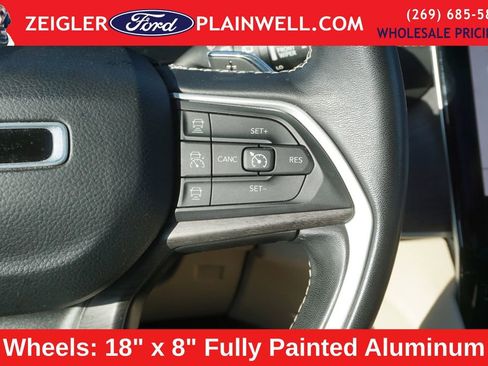 Used 2022 Jeep Grand Cherokee Limited image 29