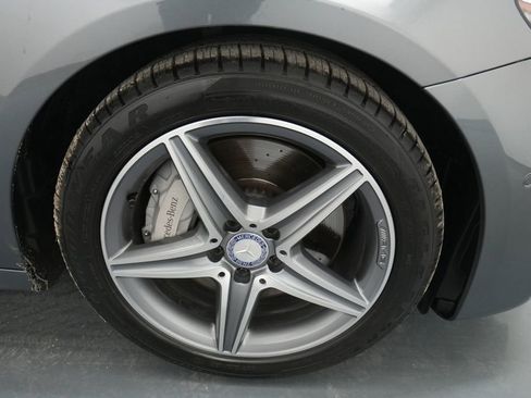 Used 2017 Mercedes-Benz E 300 4MATIC image 9