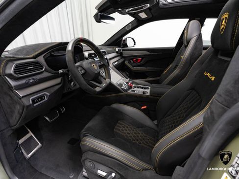 Used 2024 Lamborghini Urus Performante image 39