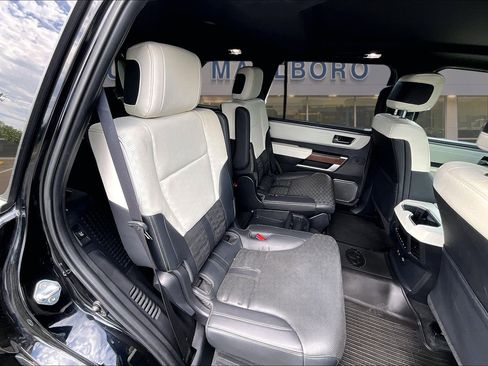 Used 2024 Toyota Sequoia Capstone AWD/4WD image 27