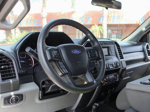 Used 2019 Ford F350 XLT image 18