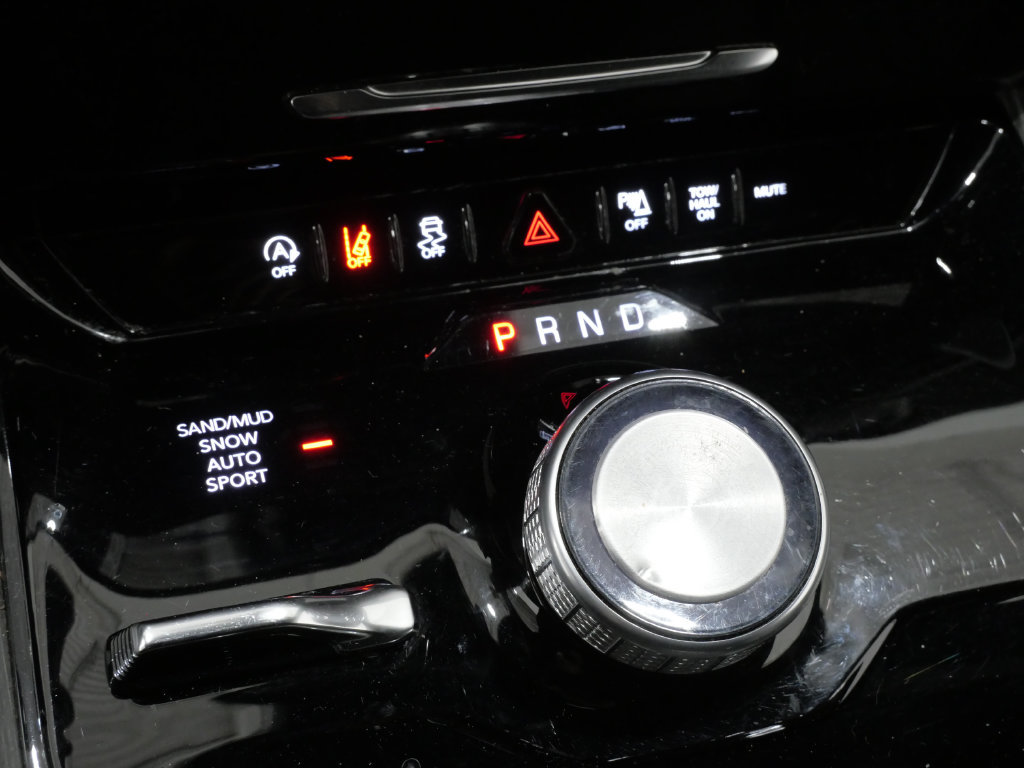 Used 2024 Jeep Wagoneer Series II AWD/4WD image 19